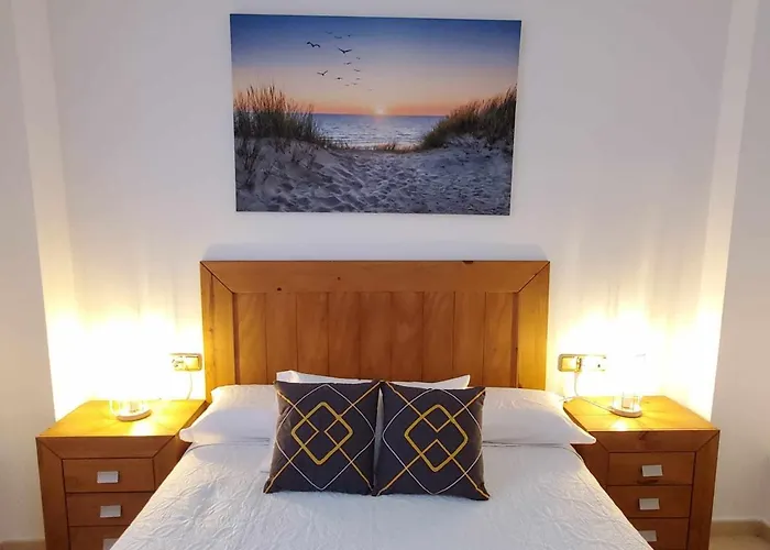 Alojamiento Simon Hotel *